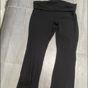 Maternity fold over yoga pants!